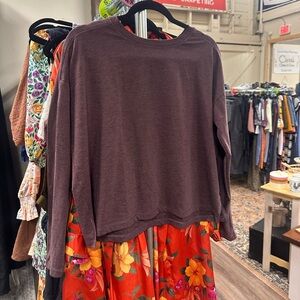 Girlfriend Collective long sleeve boxy crop style purple heather color